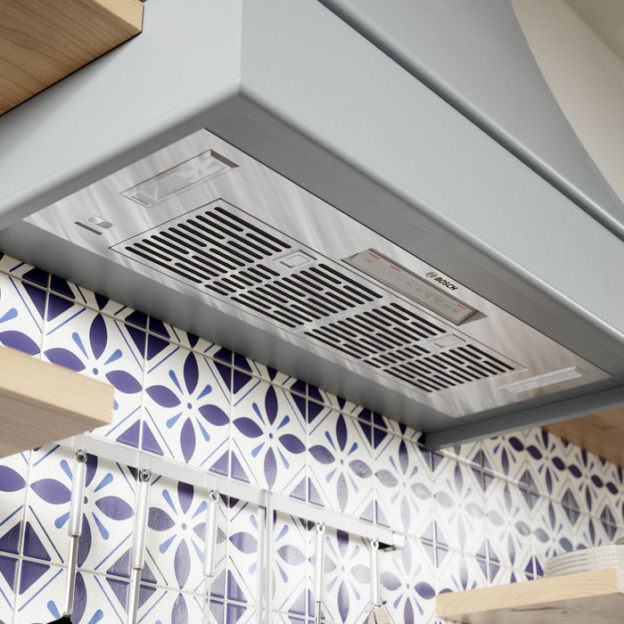 Module de hotte intelligent personnalisable Bosch de série 800 de 36 po - HUI86553UC