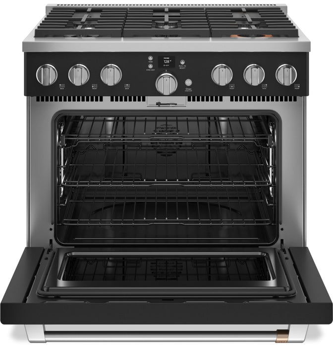 Cuisinière intelligente hybride Café de 5,7 pi³ avec convection européenne véritable et grilles autonettoyantes - noir mat - C2Y366P3TD1