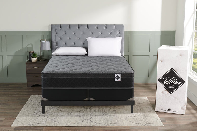 Ensemble matelas à Euro-plateau dans une boîte Aspen de Springwall pour très grand lit