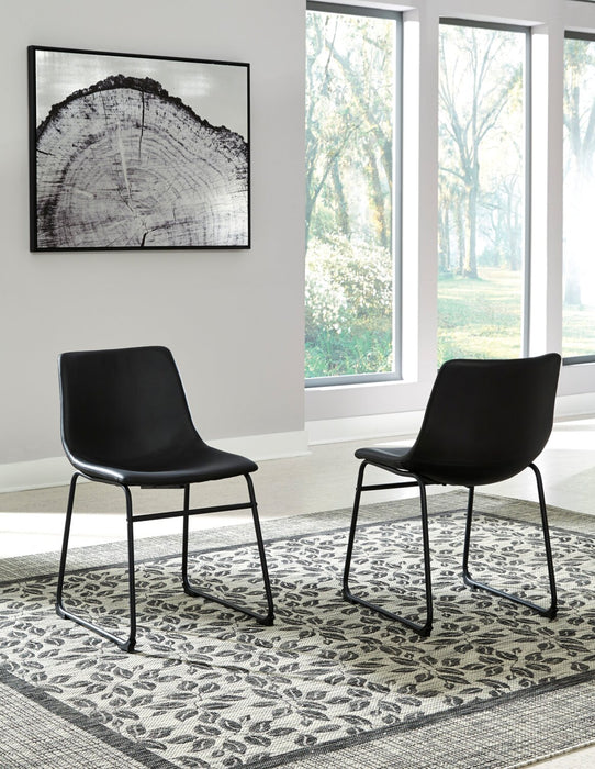 Chaise de salle à manger Cole en tissu de cuir végétalien et en métal - noire