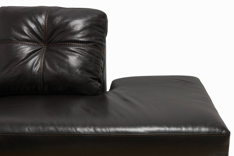 Sofa sectionnel de droite Addison 2 pièces fabriqué au Canada en similicuir avec coussins de siège amovibles - mûre