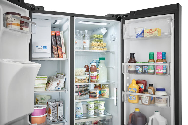 Réfrigérateur Frigidaire Gallery de 22,3 pi³ et de 36,1 po de profondeur comptoir à compartiments juxtaposés - acier inoxydable noir Smudge-ProofMD - GRSC2352AD