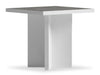 Table de bout moderne Marla de 23,6 po - blanche et grise avec imitation de marbre