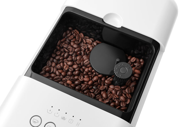 Machine à espresso Smeg entièrement automatique avec buse vapeur - BCC12WHMUS