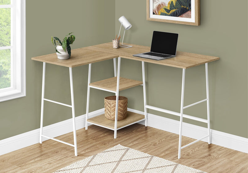 Bureau en forme de L Evlin de 42 po à tablettes - naturel