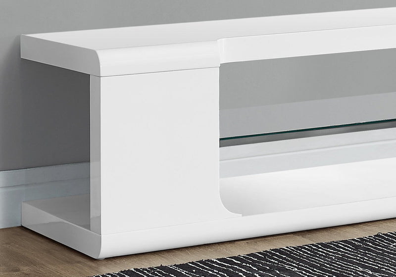 Meuble pour téléviseur moderne Pierce de 60 po avec rangement et système de gestion des câbles pour téléviseurs jusqu’à 65 po - blanc