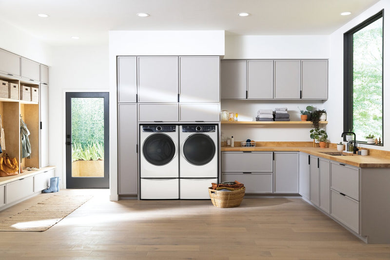 Sécheuse électrique Electrolux de 8 pi³ avec vapeur - blanche - superposable - ELFE763CAW