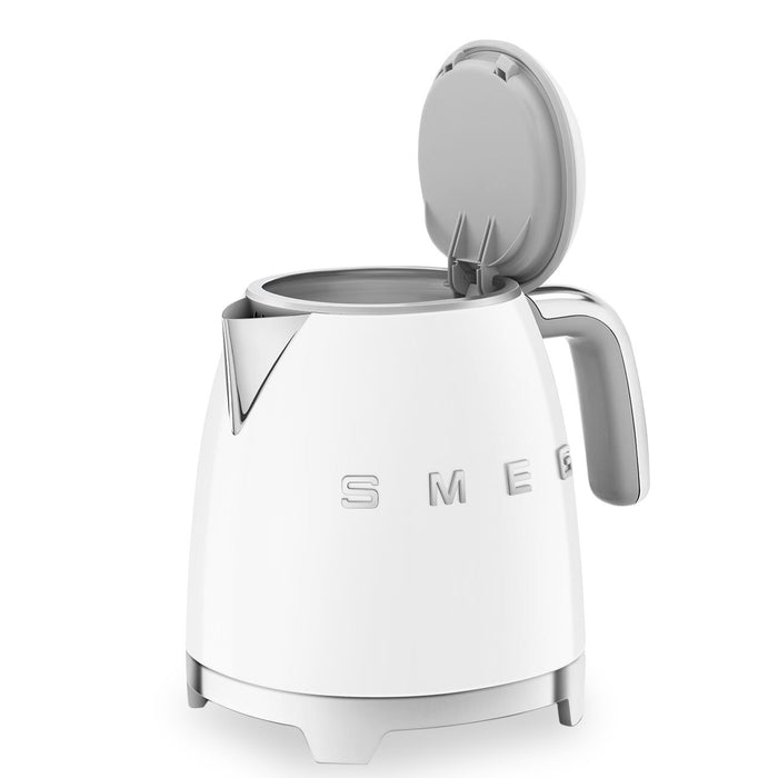 Mini bouilloire électrique Smeg sans fil de 0,8 l - KLF05WHUS