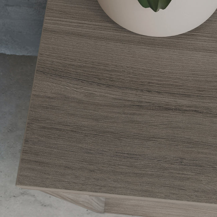 Bibliothèque Affirm de 29,53 po de qualité commerciale à 2 tablettes - orme Hudson