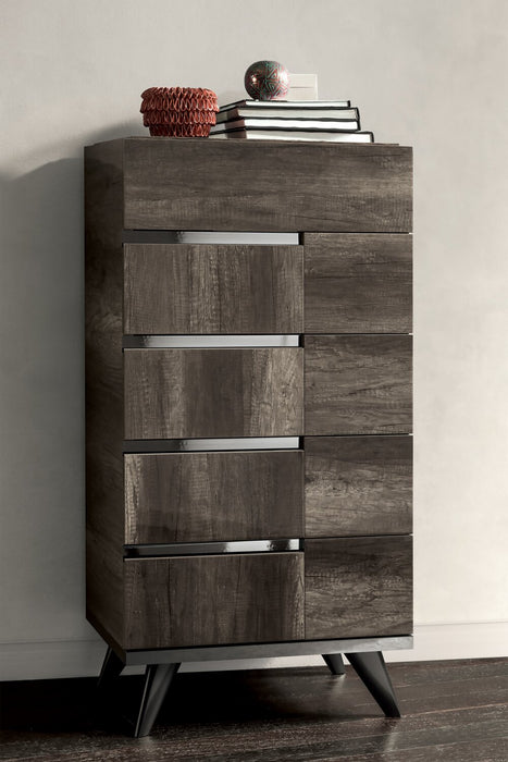 Commode verticale de chambre à coucher Gino à 5 tiroirs - fabriquée en Italie, 25 po (L) x 49 po (H) - brune