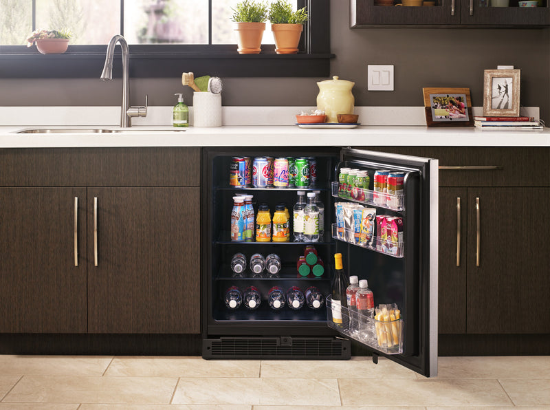 Réfrigérateur Whirlpool de 5,1 pi³ et de 24 po sous le comptoir - acier inoxydable résistant aux traces de doigts - WUR35X24HZ