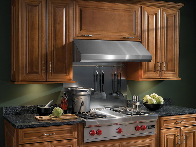 Hotte de cuisinière sous l'armoire Broan de 30 po – E64E30SSLC