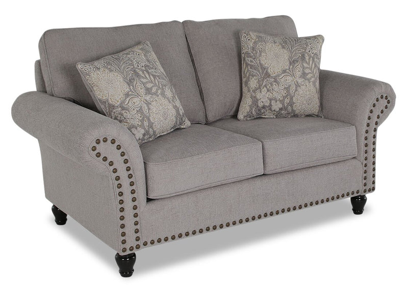Causeuse Wynn de 70 po fabriquée au Canada en tissu de chenille avec bordure de clous décoratifs et pattes en oignon en bois - gris