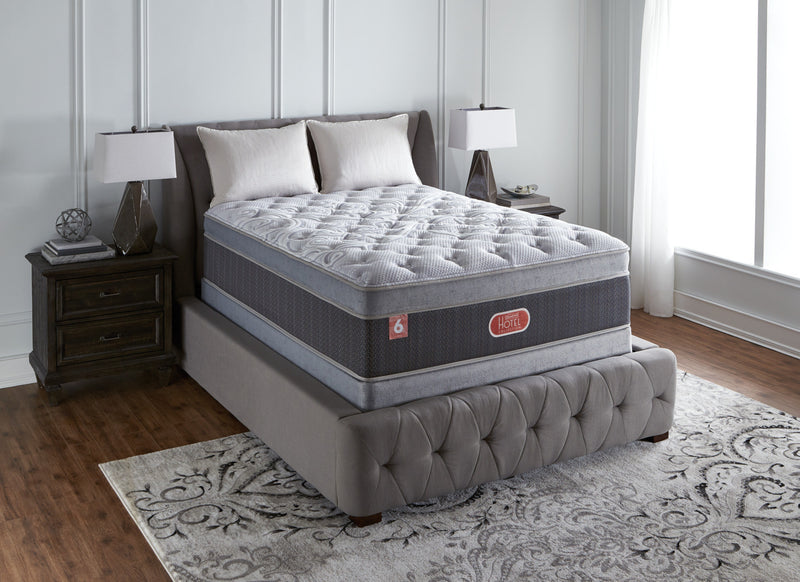 Ensemble moelleux Euro-plateau épais divisé à profil bas Hotel Diamond 6 Beautyrest pour grand lit