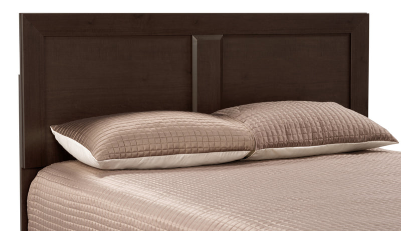 Ensemble de chambre à coucher Yorkdale 4 pièces avec grand lit et commode verticale