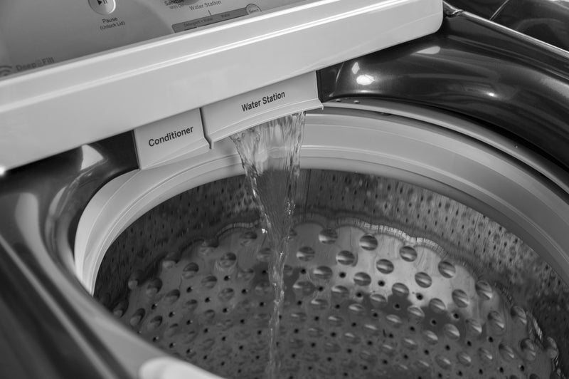 Laveuse à chargement par le haut de 5,3 pi³ et sécheuse électrique de 7,4 pi³ de GE